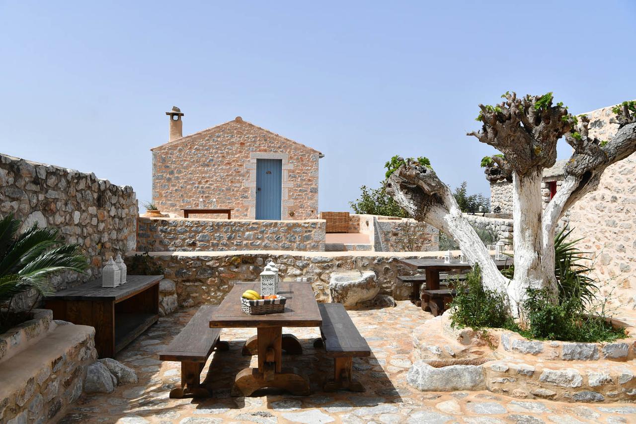 Papoudiko Hotel Areopoli Eksteriør billede