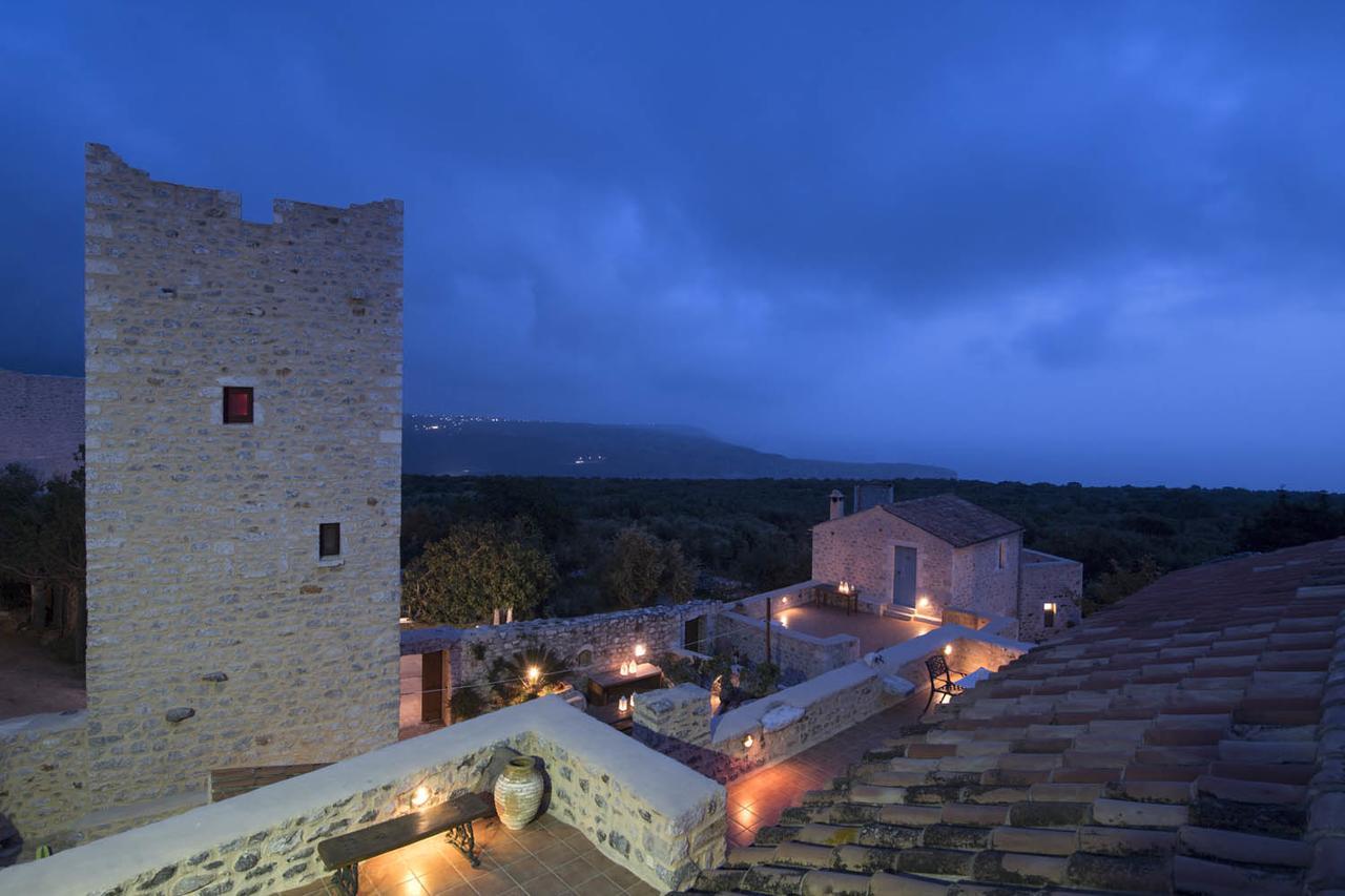 Papoudiko Hotel Areopoli Eksteriør billede